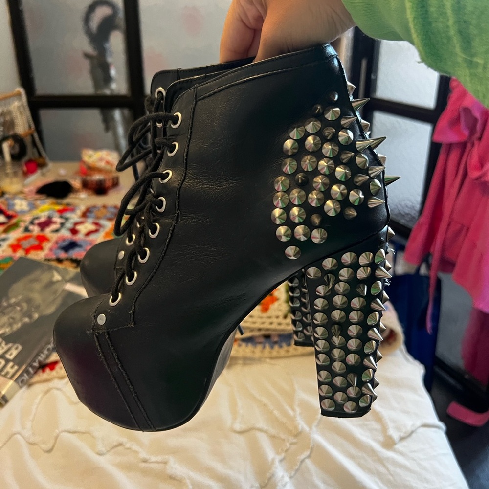 Jeffrey Campbell spiked Lita size 7.5